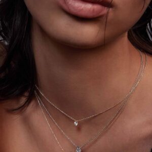 COLLIER SOLITAIRE